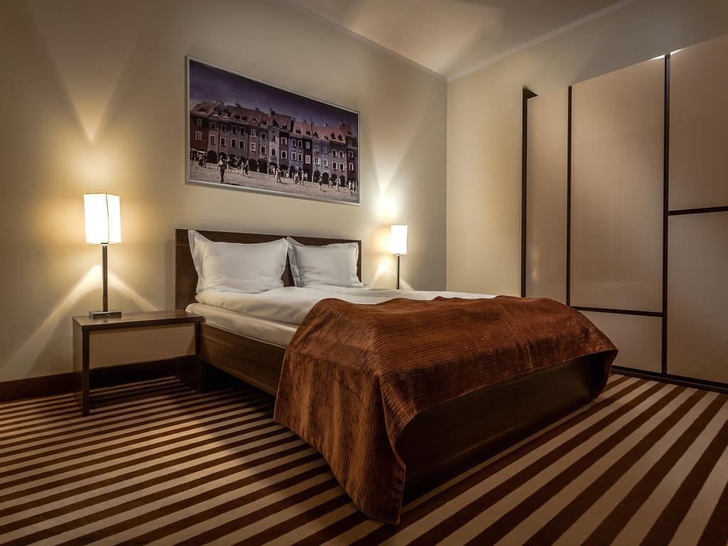Hotel Poznanski A2 Любонь Экстерьер фото
